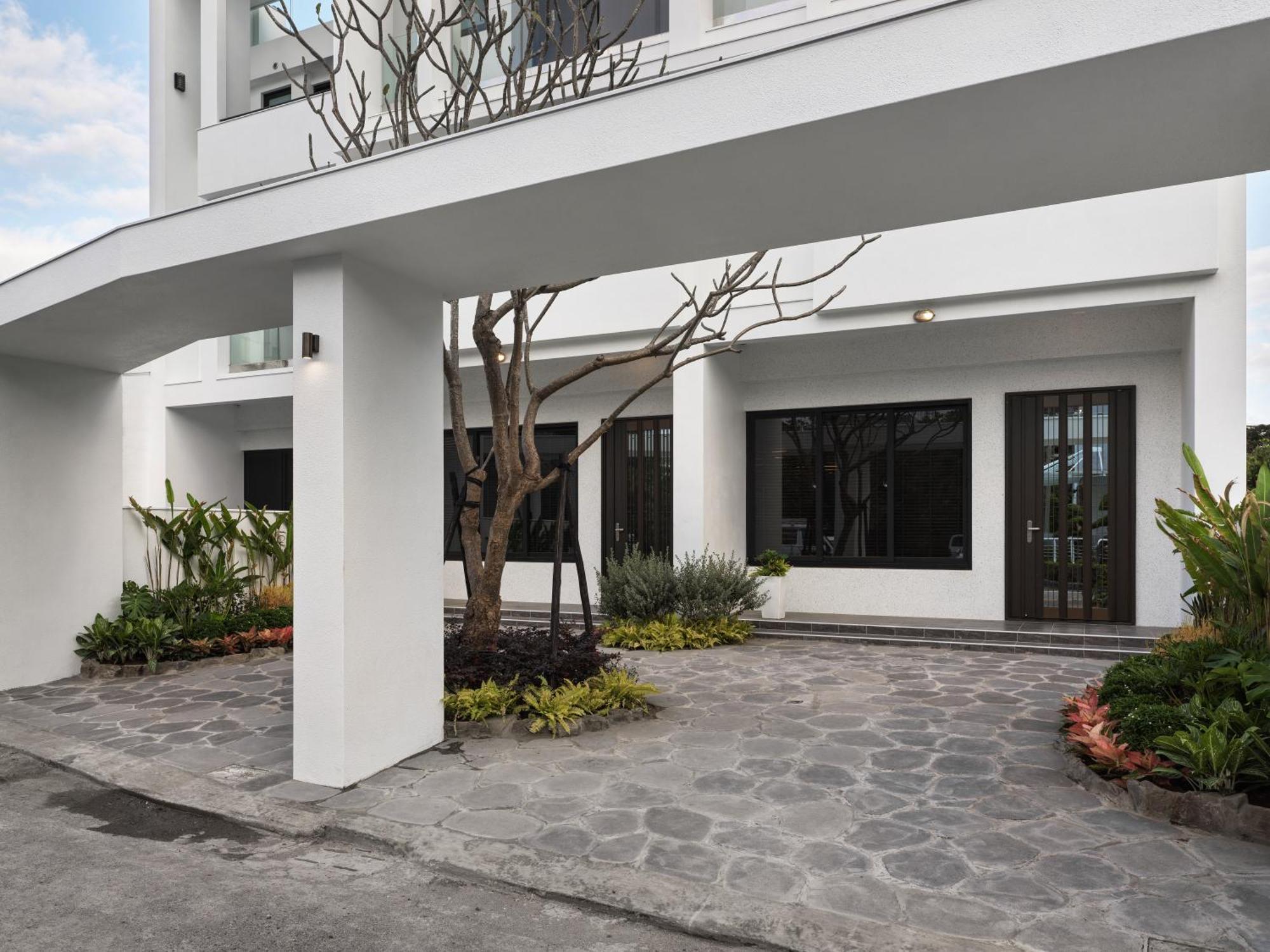 廷海特潮流民宿 L 近鐵花村 L 自助入住 Taitung Экстерьер фото